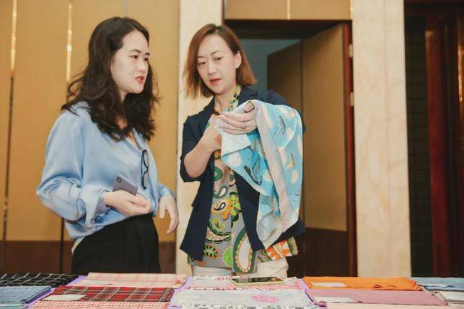 赛得利|2400块精品面料角逐优可丝 BV·2021中国时尚面料设计大赛