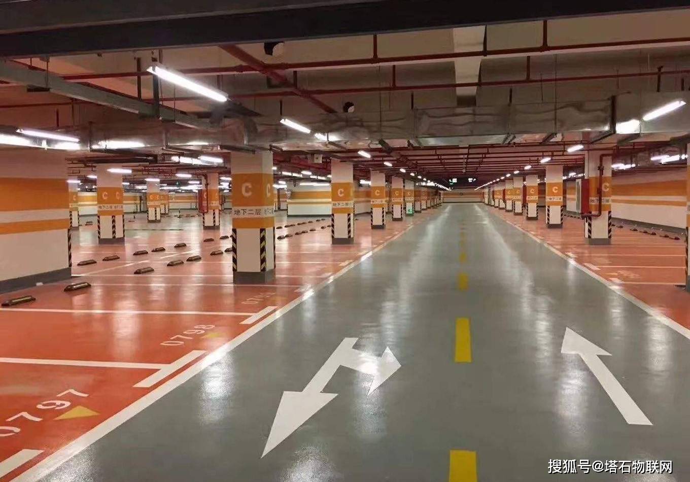 客户需要地下停车场的监控摄像头实现联网.项目背景