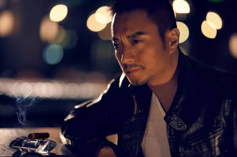 因为|从配音工作者到“百亿票房”演员,“硬汉”张涵予是怎么做到的?