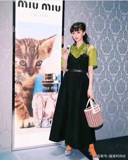 铃木惠|日本最会穿衣服的女星,百万粉丝的时尚博主,竟是个上海姑娘?