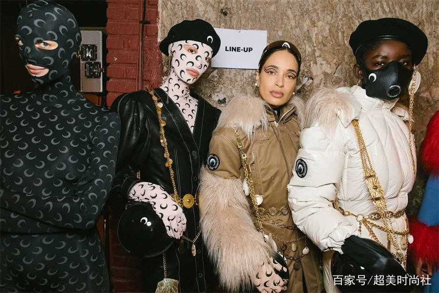 品牌|盘点时装周“奇葩”单品，手指大的mini包能装什么？网友：装可爱