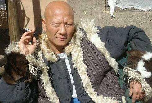 他专业演"坏蛋"30年,只演过2次好人,武功更是深藏不露!_少林寺