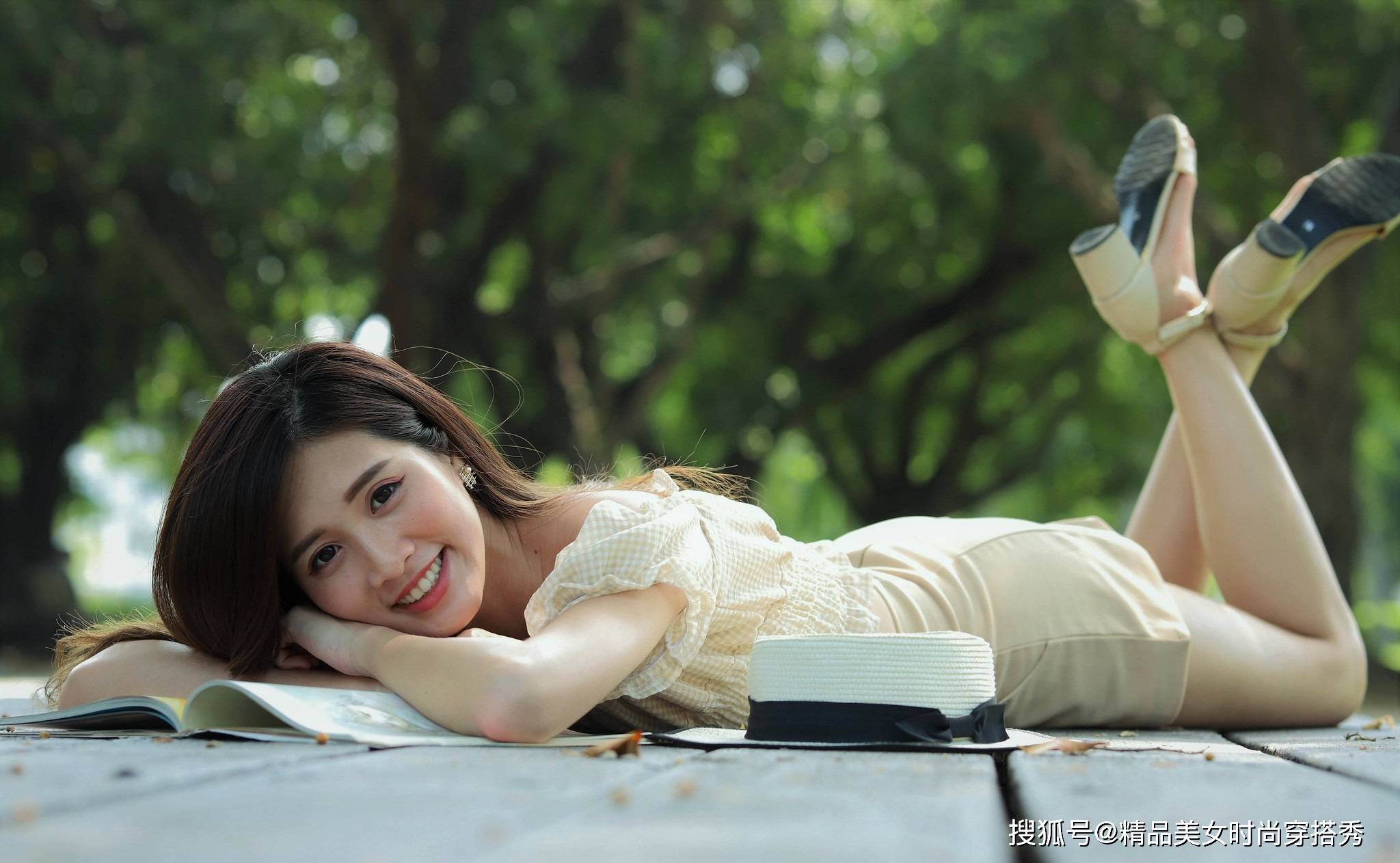 玲珑|女人的锁骨就像天使的翅膀，自然、玲珑，散发着迷人的气质