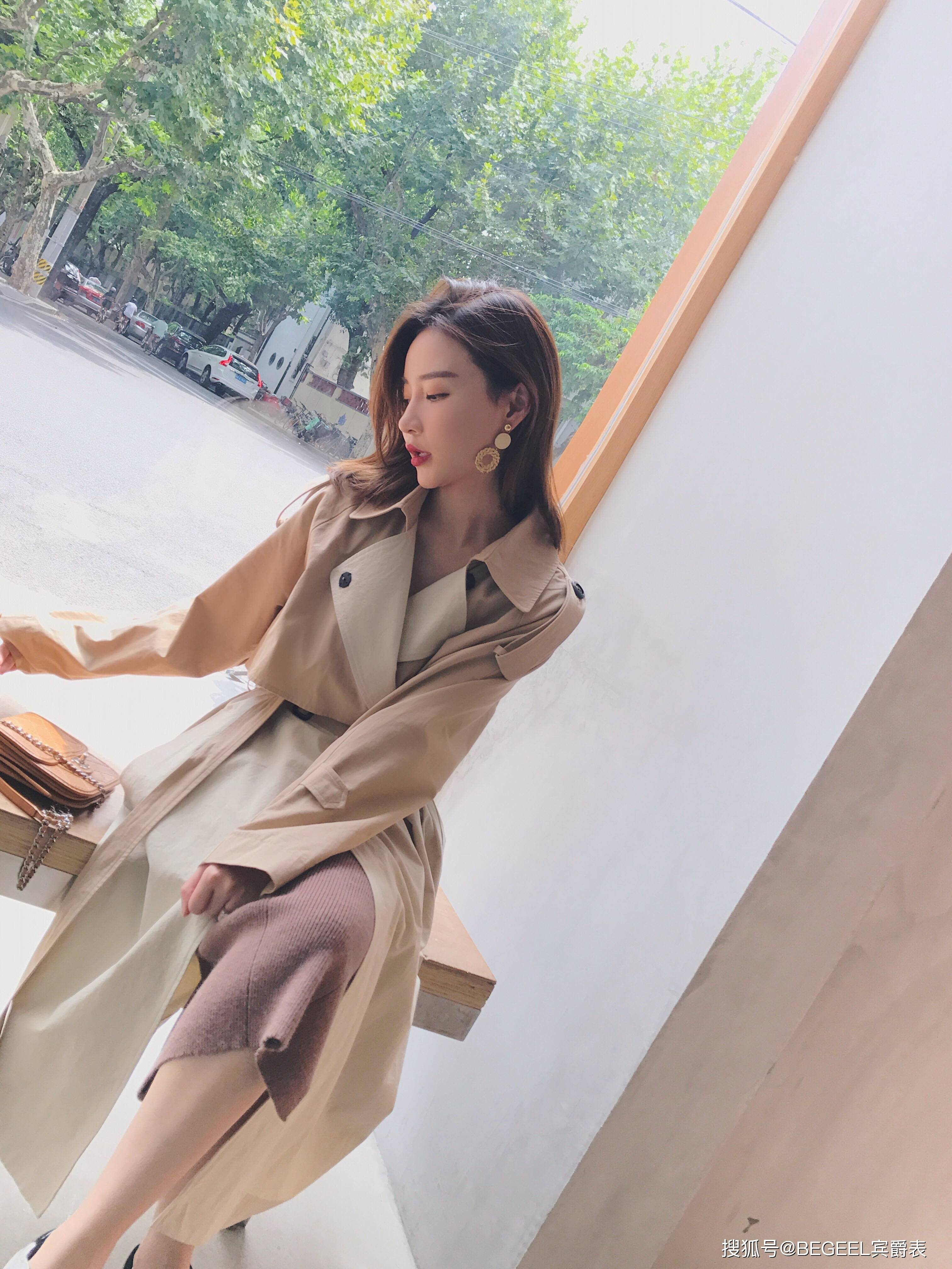 场合|女人过了30岁，不要乱穿衣服，这样穿更优雅大方
