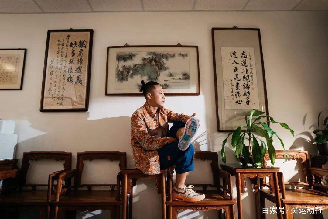 丝绸|陈冠希的球鞋路,真的要靠 “换色” 才能延续?