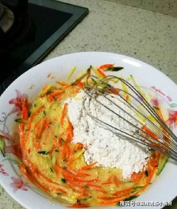 小孩|小孩爱吃这早餐，我家隔天就做，是“明目神器”，读书用眼要常吃