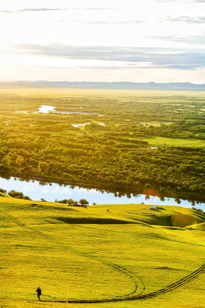 内蒙古看日落的好去处黑山头湿地这里的日落一辈子必去看一次