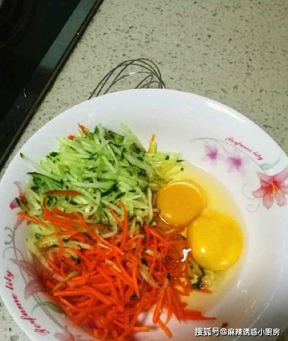 小孩|小孩爱吃这早餐，我家隔天就做，是“明目神器”，读书用眼要常吃