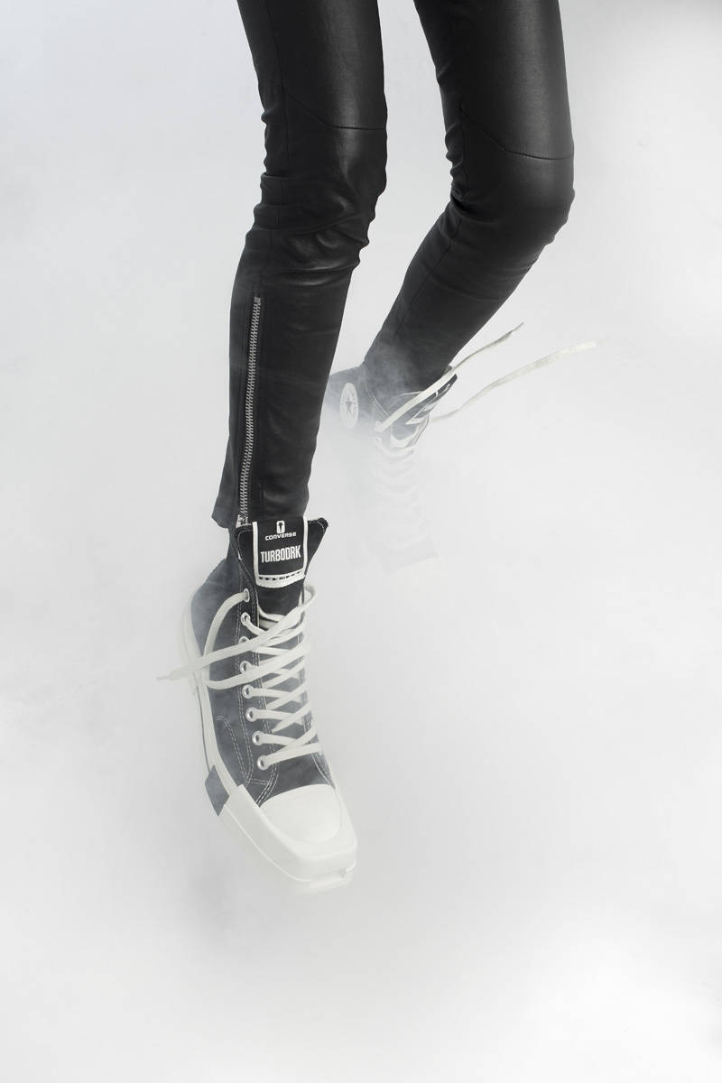 经典|等了半年终于来了！RO x Converse 联名鞋即将登场