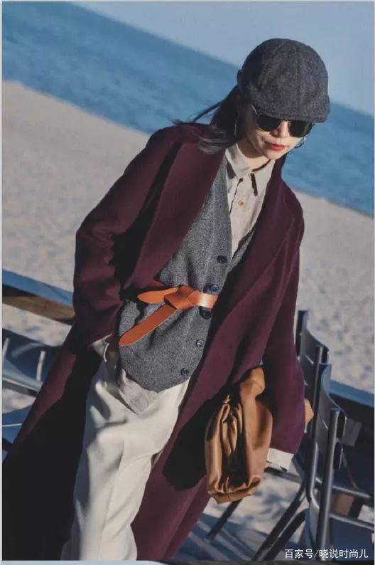 大衣|这对“神仙母女”的大衣搭配太美,50岁妈妈初冬照着穿,气质爆棚