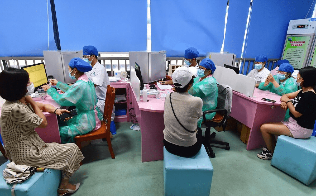 相关|南京这波疫情来势凶猛，疫情规模会超过今年的广州吗？看专家分析