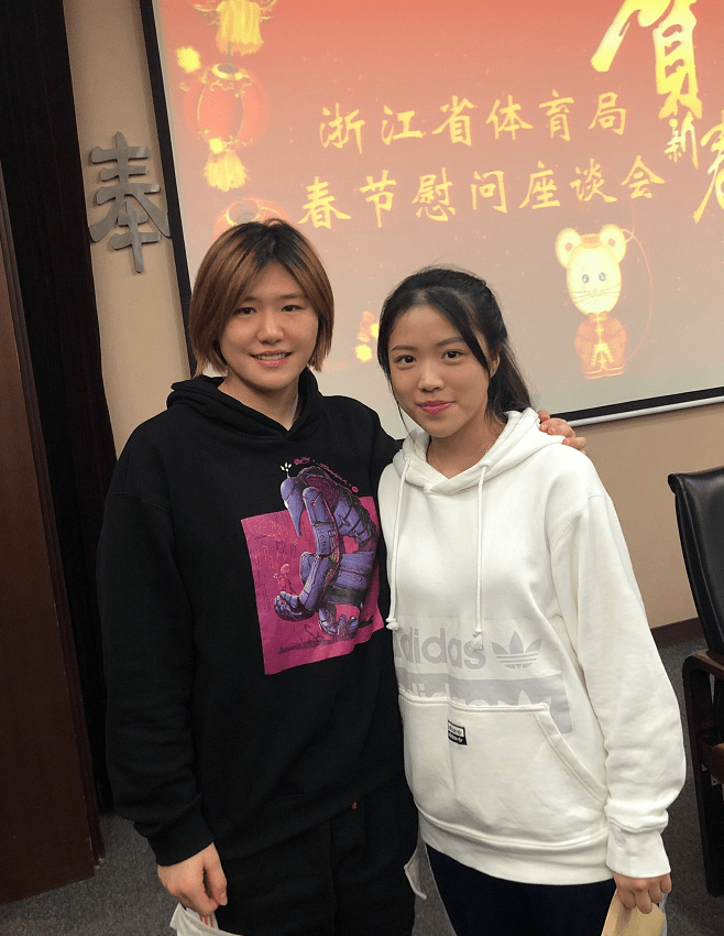 服装|东京奥运会夺得首金的00后杨倩，化妆后的样子，感觉和明星没差