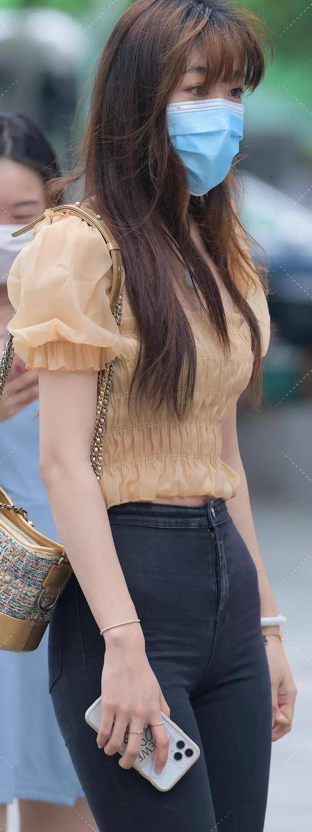 从容|光彩夺目的打底裤显瘦好搭配，从容俊秀的质感精致华丽，活力十足