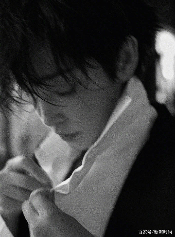 李冰冰|46岁李冰冰终于换造型，看上去年轻10岁，就像换了个人，帅气