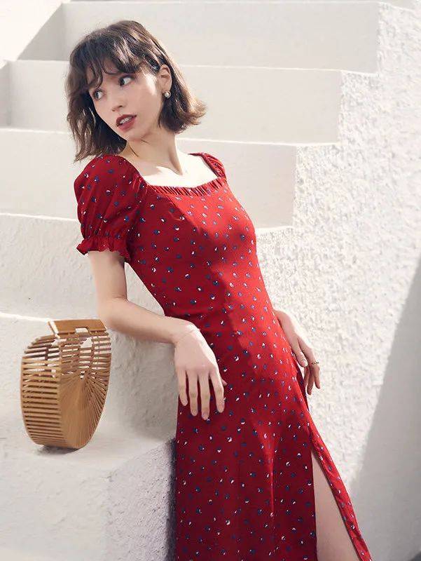 小白|今夏“裙子+运动鞋”这样穿，好看死了！