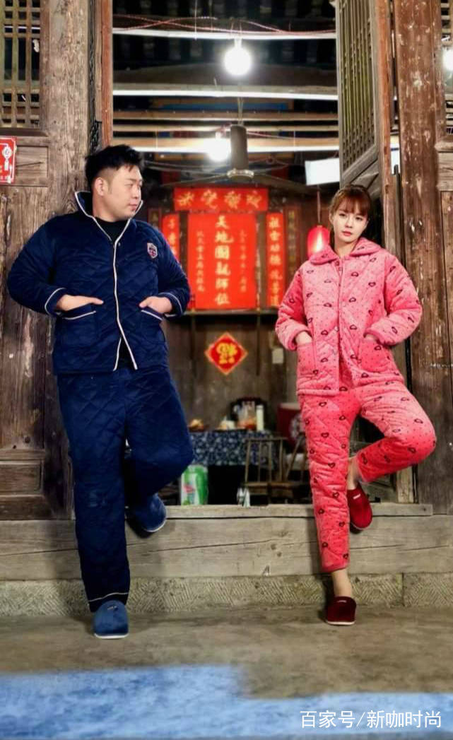 带感|沈梦辰美的开挂!穿红色大衣甜美可人,搭“粘人”的杜海涛更美了