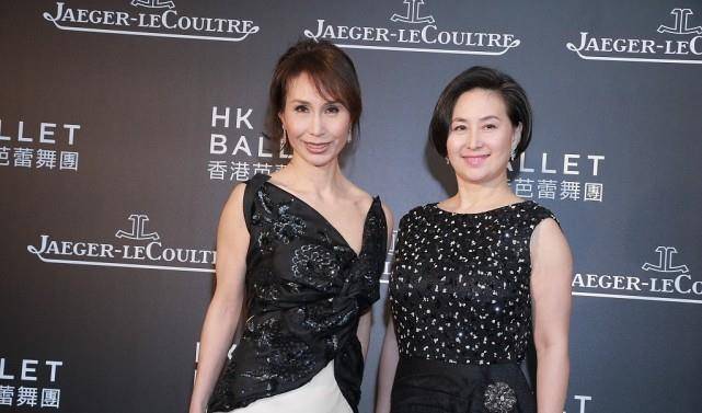 花呢|“赌王”女儿何超琼何超莲，二人相差29岁，穿着得体各有各的美