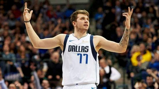 东皇|东皇创纪录一战，美国男篮被疯狂吐槽！NBA规则让球星变软实锤？