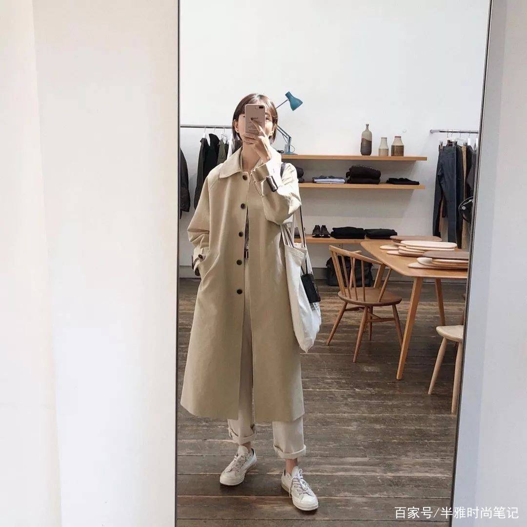 扣子|长外套+平底鞋=今秋最火混搭,洋气炸了!
