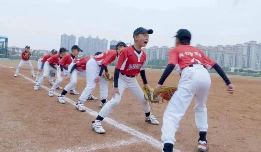 电影|电影《棒！少年》团队，3天68KM戈壁徒步挑战惊艳了所有人！