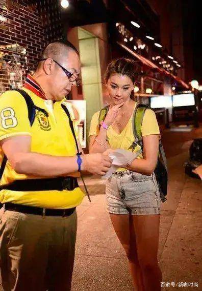 样式|张铁林混血女儿长这样，大眼高鼻欧美范儿十足，美得不像亲生！