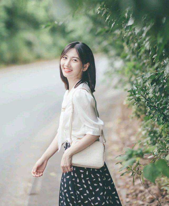 服装|懂得穿衣打扮太重要了，只要穿对了，普通人也会很有气质