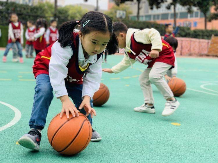 跳绳|从学渣到小班长，一配合两督促，我用一年时间帮女儿转型成功