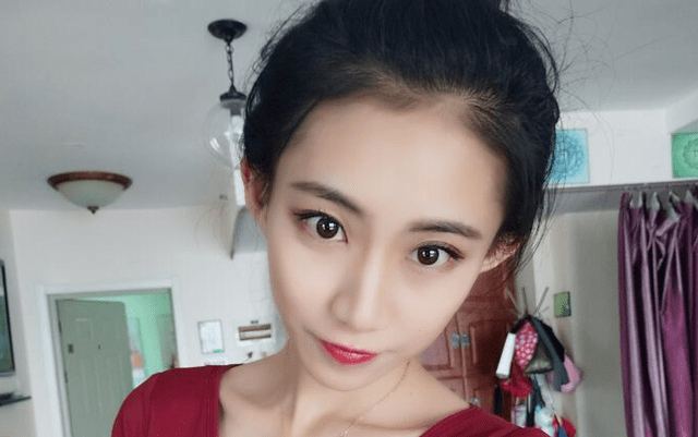 终究是外人 入狱 网红仙洋女友发文 两人感情疑似已发生变故 仙女