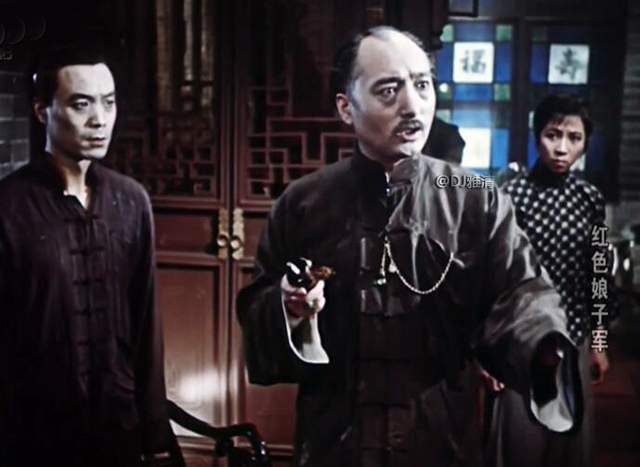 尽管他扮演的反派角色其实并不多,但无论是《白毛女》中的黄世仁,还是