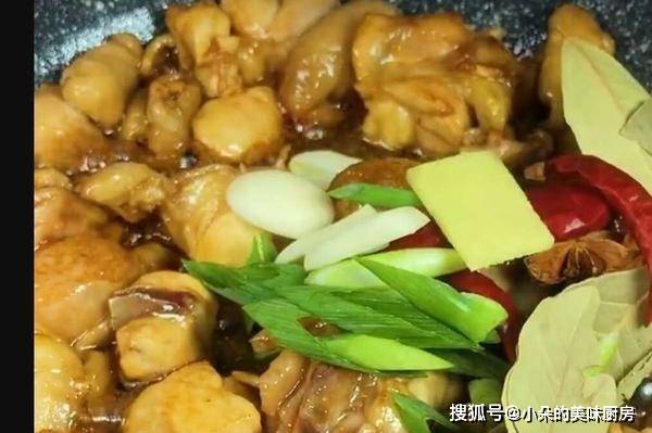 鸡块怎么做最简单好吃 c15829d4621b4b07a8385e68f52c866b.jpeg