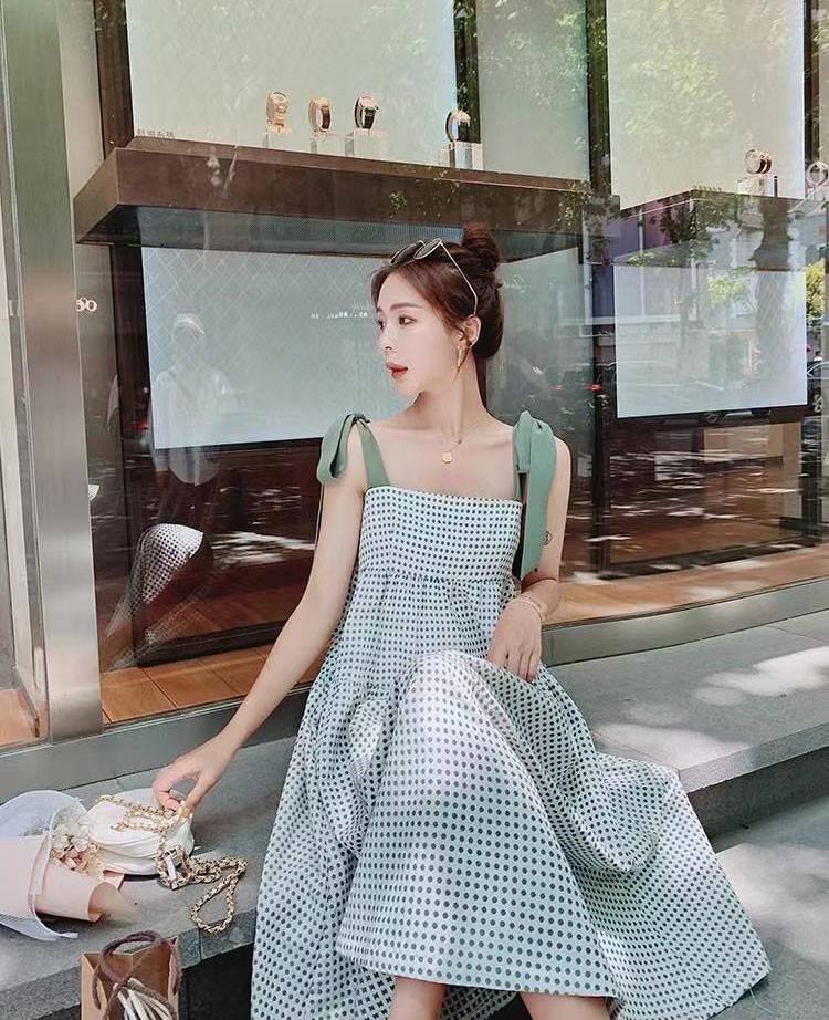 个性|波点裙的烂漫，让你夏日如花，柔情之中带着一份天真可爱