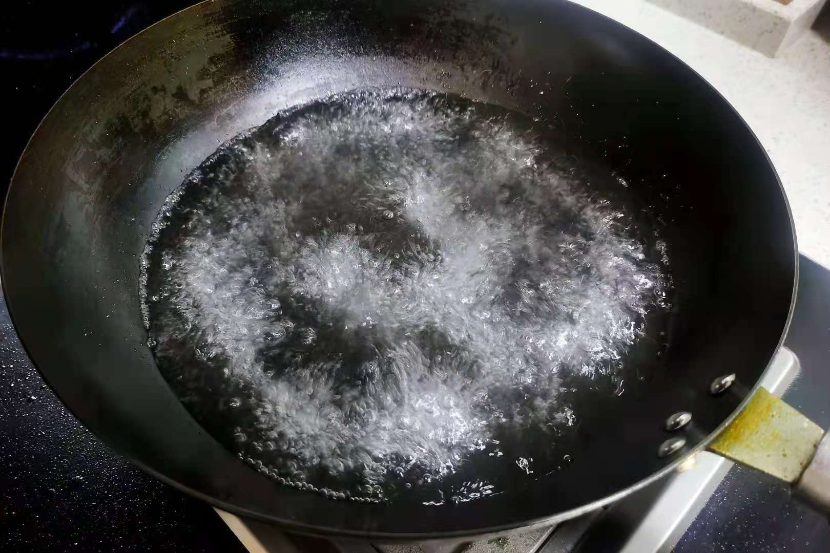 汤润润|伏天早餐吃它，简单省时，营养不流失，一口食材一口汤，吃得舒心