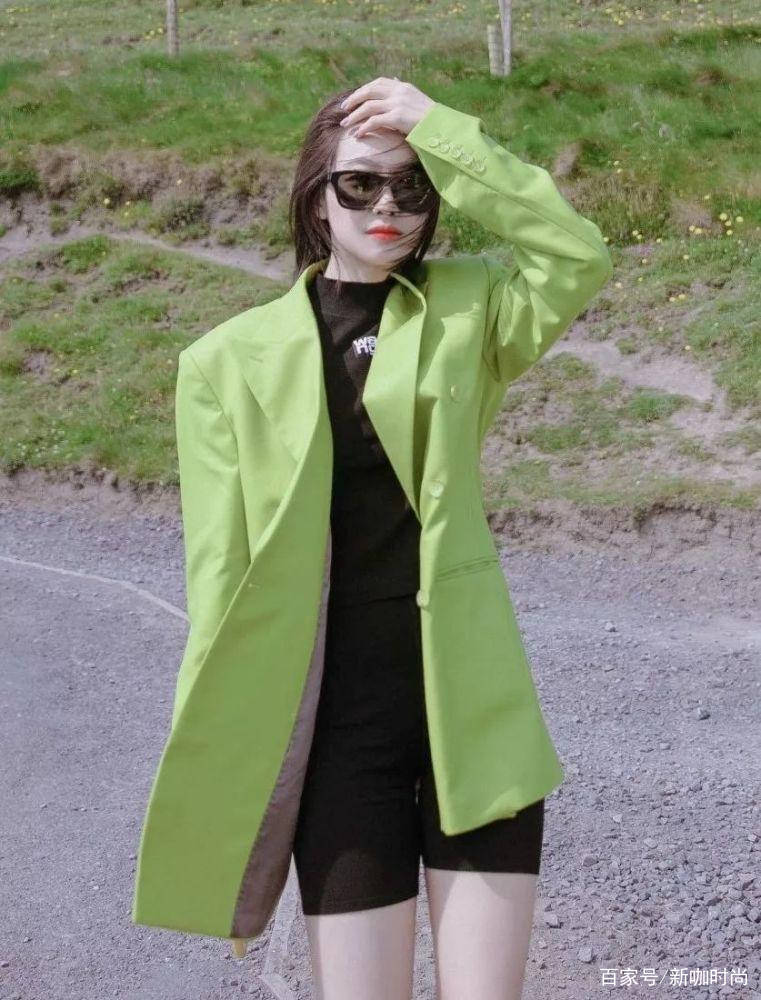 绿配白色好看吗 f151aeb5f2f1475494c31ce4c953c775.jpeg