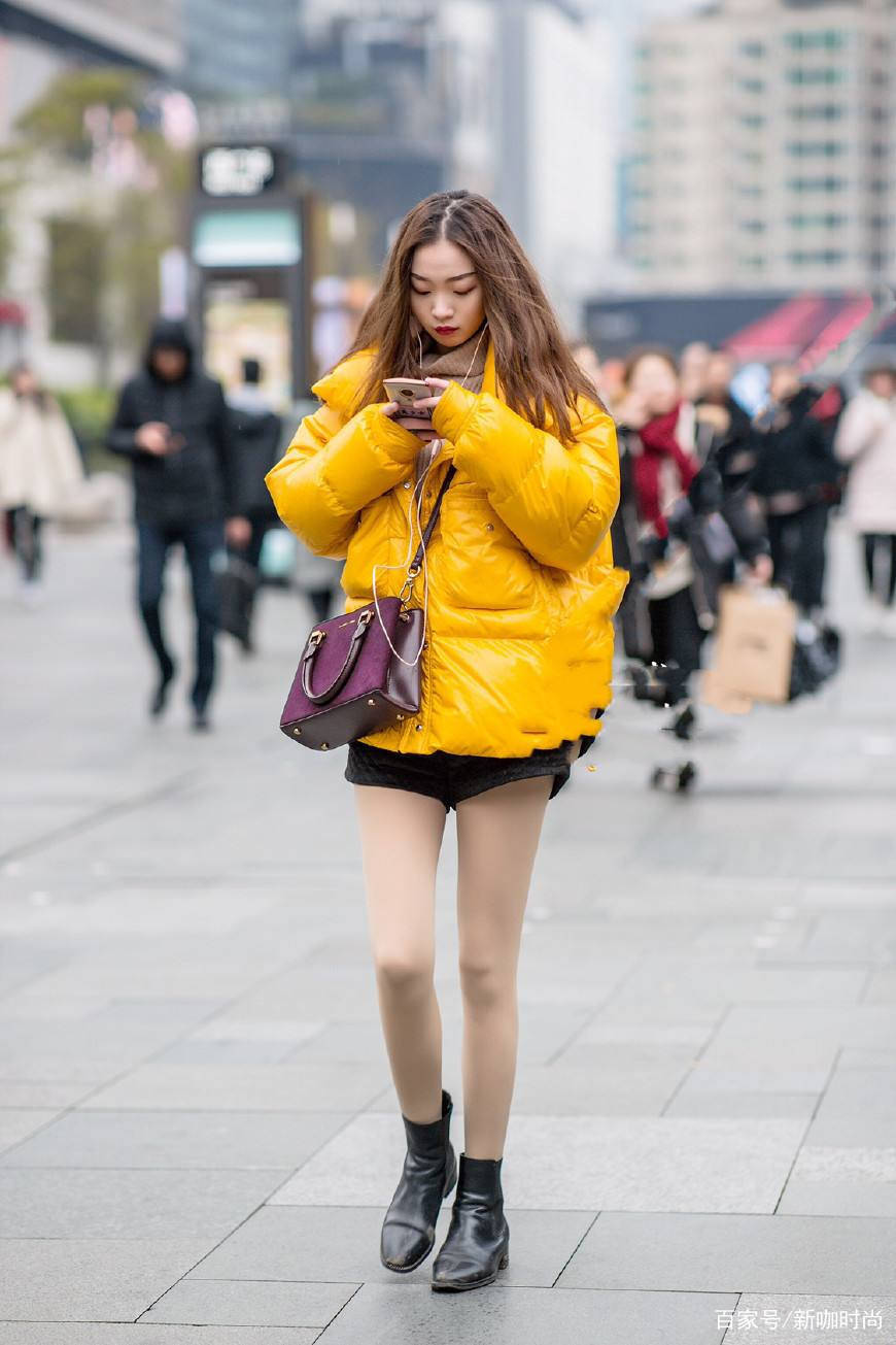 面包|年初三走亲戚，25岁姑娘这样穿，让长辈交口称赞夸你“乖乖女”