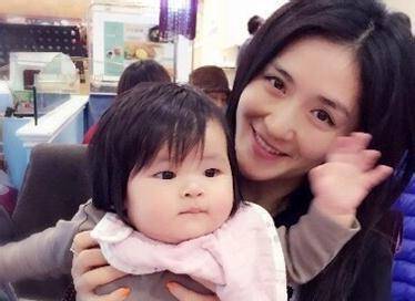 长跑|谢娜生下二胎也就是第三个女儿，夫妻二人却不愿公布这个好消息