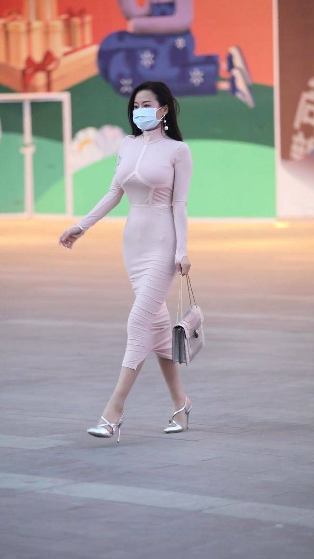 个性|运动瑜伽裤搭配T恤，青春时尚活力四射！