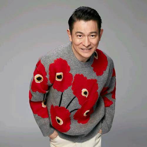 电影|刘德华直播首秀，8000万人在线观看，如果开通打赏会收入多少钱？