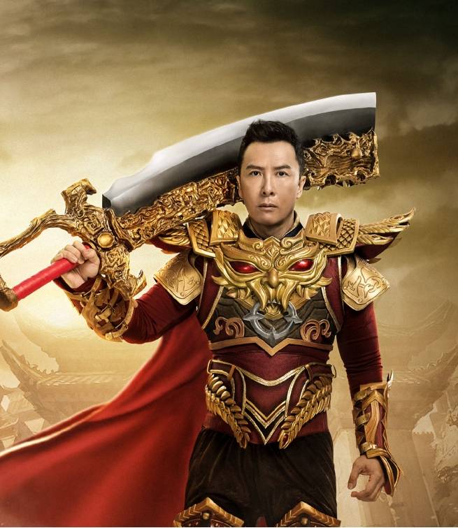 58岁甄子丹拍戏花絮曝光,被酒瓶爆头至头晕,头破血流场面惊险