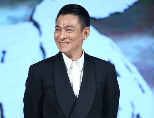 礼物|天王刘德华直播首秀，直播间人气突破一亿，特意关闭礼物打赏功能