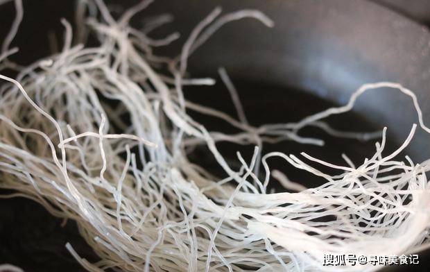 鸡汤|天越冷越馋的早餐,每次吃完1碗还想来一碗,营养又滋补,太鲜了