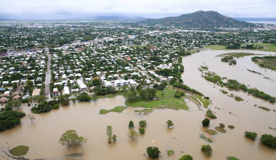 洪涝灾害严重我们该如何应对强降雨引发的内涝呢