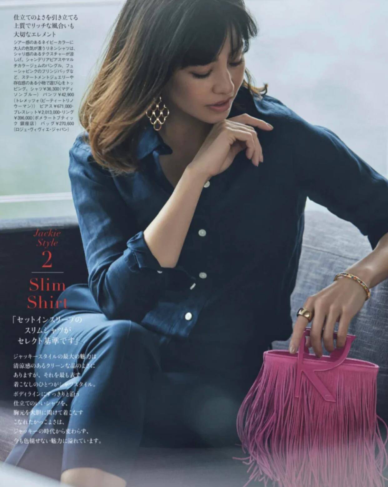 进行|黑白穿搭里藏着小心机！参考日系轻熟女的搭配法，时髦又高级