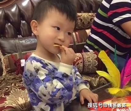 萱萱|家长“死死管住”孩子的嘴，4种零食不要碰！容易积食、影响发育