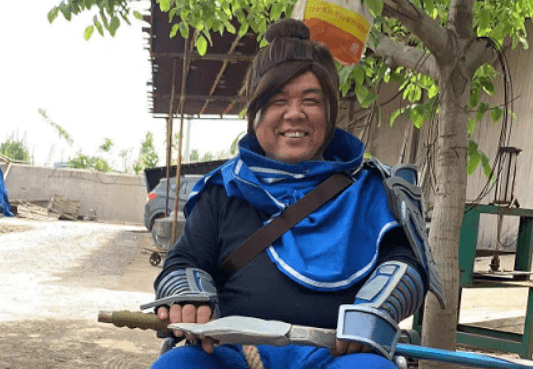 虎牙疾风大爷cos亚索,参与cj当中!网友:又去"撩"妹妹?