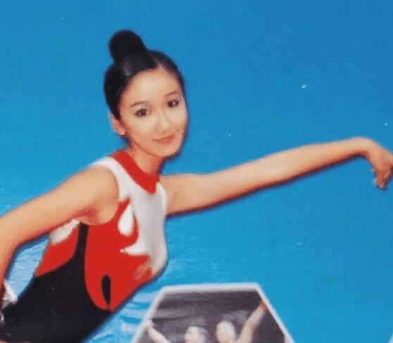 如何成为一名优秀的游泳运动员 d38e6532818642fcaf869b5c3b872cd7.png