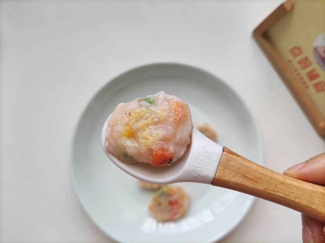 蔬菜|鸡蛋小麦过敏宝宝食谱,杂蔬虾仁饼,附敏宝的基础辅食做法!