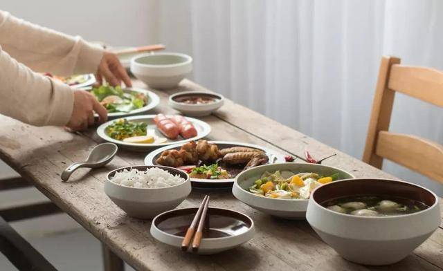 人体|不仅仅要少喝大米粥，另外3种食物也不太适宜经常吃