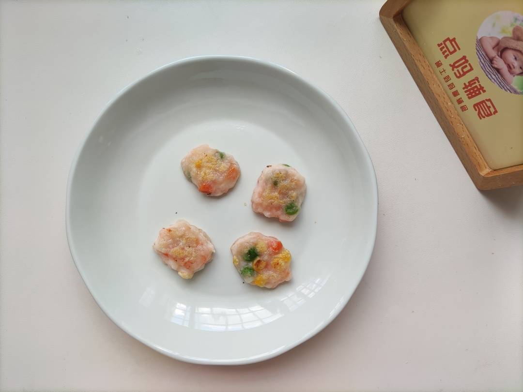 蔬菜|鸡蛋小麦过敏宝宝食谱,杂蔬虾仁饼,附敏宝的基础辅食做法!
