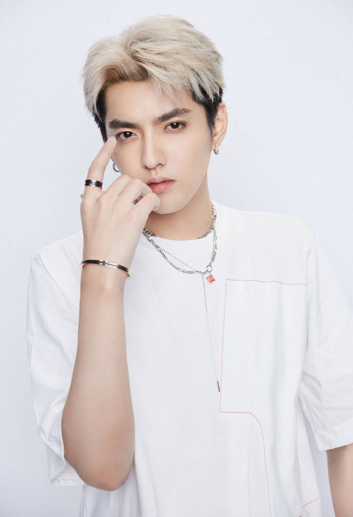 都美竹澄清李恩不是姐姐,只是朋友,没有任何血缘关系!_吴亦凡