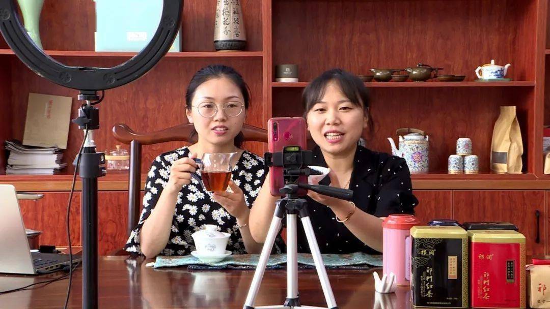 夏天可以喝红茶吗 祁润红茶茶艺师告诉你 热量 夏天可以喝红茶吗 祁润红茶茶艺师告诉你 热量